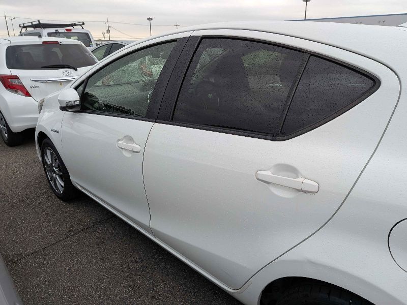  31375  TOYOTA AQUA  2018  