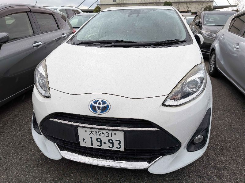  31375  TOYOTA AQUA  2018  