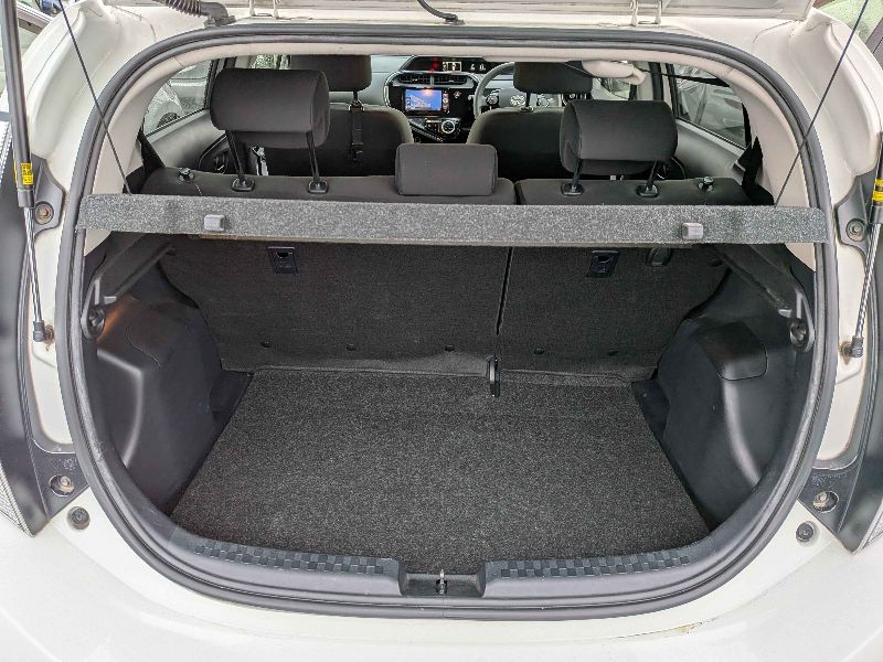  31375  TOYOTA AQUA  2018  