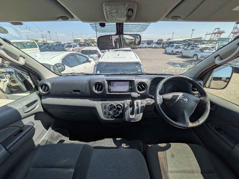  31378  NISSAN CARAVAN  2017  