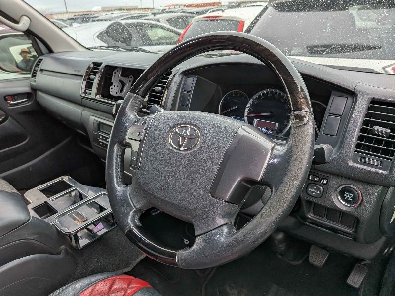  31379  TOYOTA REGIUS ACE  2017  