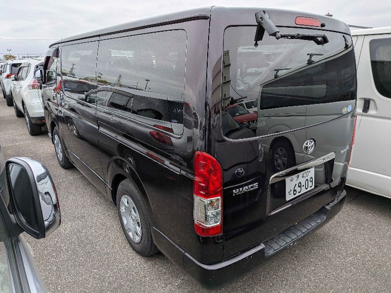  31379  TOYOTA REGIUS ACE  2017  