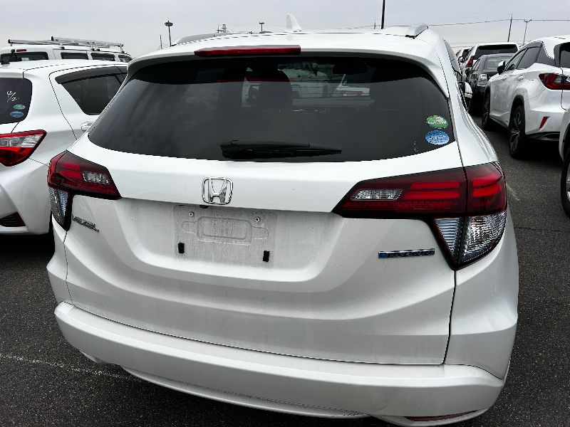  31380  HONDA VEZEL  2017  