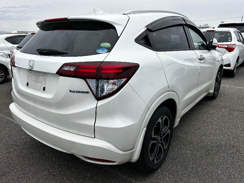  31380  HONDA VEZEL  2017  