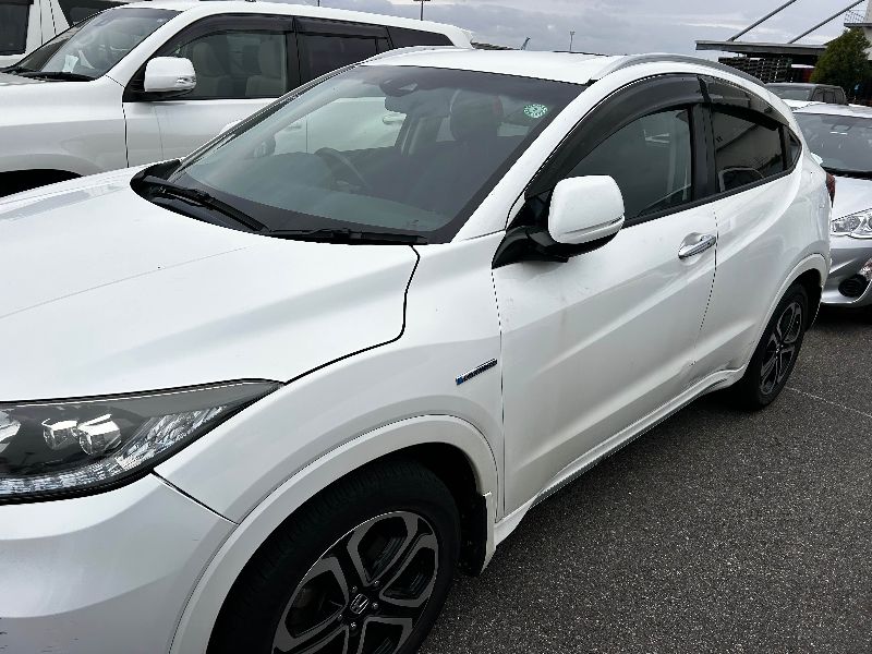  31380  HONDA VEZEL  2017  