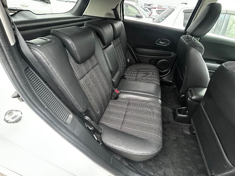  31380  HONDA VEZEL  2017  