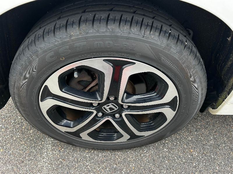  31380  HONDA VEZEL  2017  