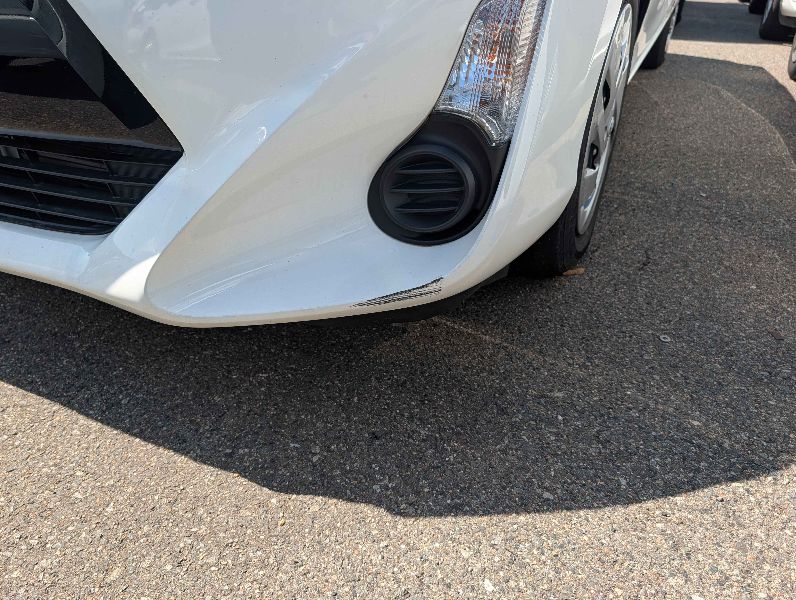  31381  TOYOTA AQUA  2017  