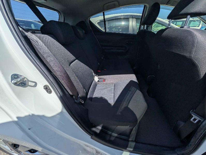  31381  TOYOTA AQUA  2017  