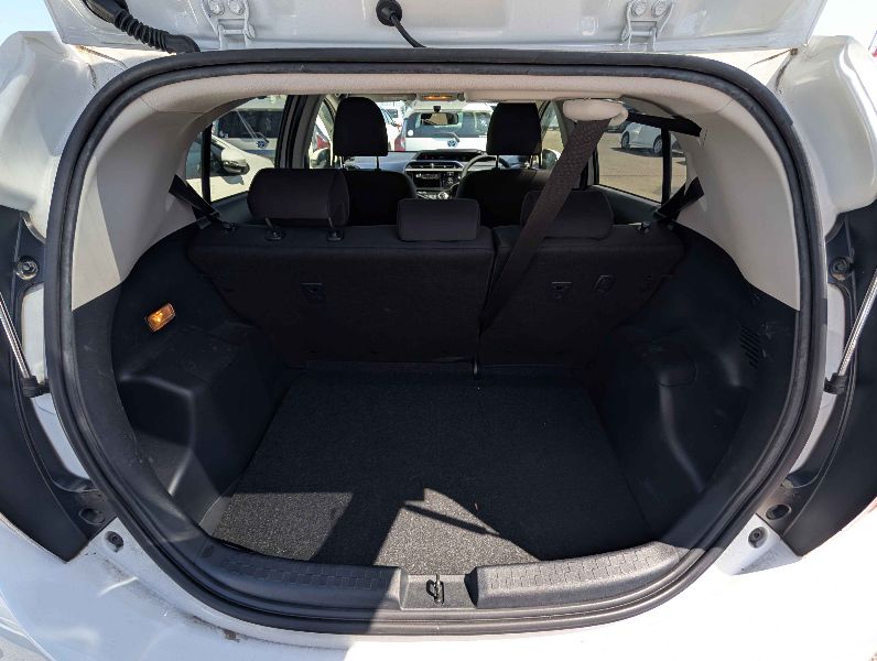  31381  TOYOTA AQUA  2017  