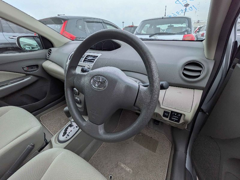  31384  TOYOTA BELTA  2009  