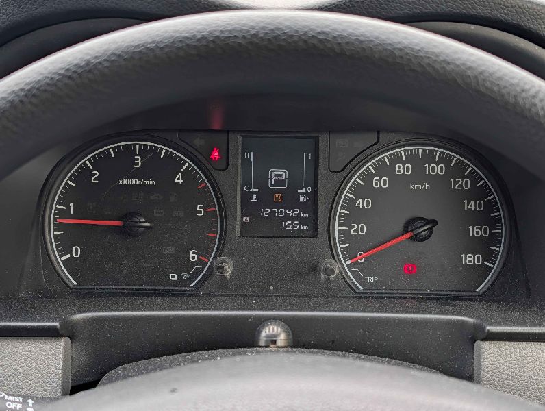  31386  NISSAN CARAVAN  2017  