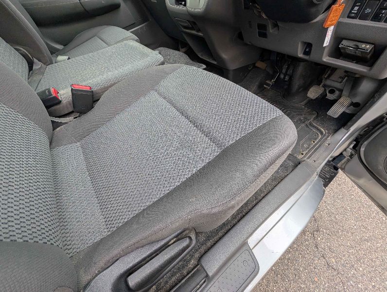  31386  NISSAN CARAVAN  2017  