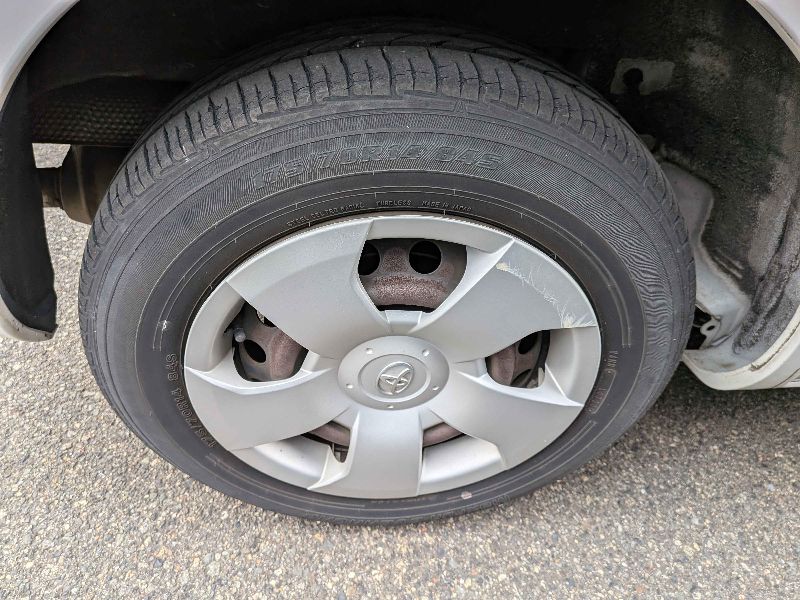  31387  TOYOTA SIENTA  2009  