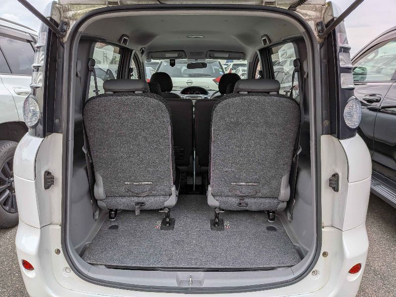  31387  TOYOTA SIENTA  2009  
