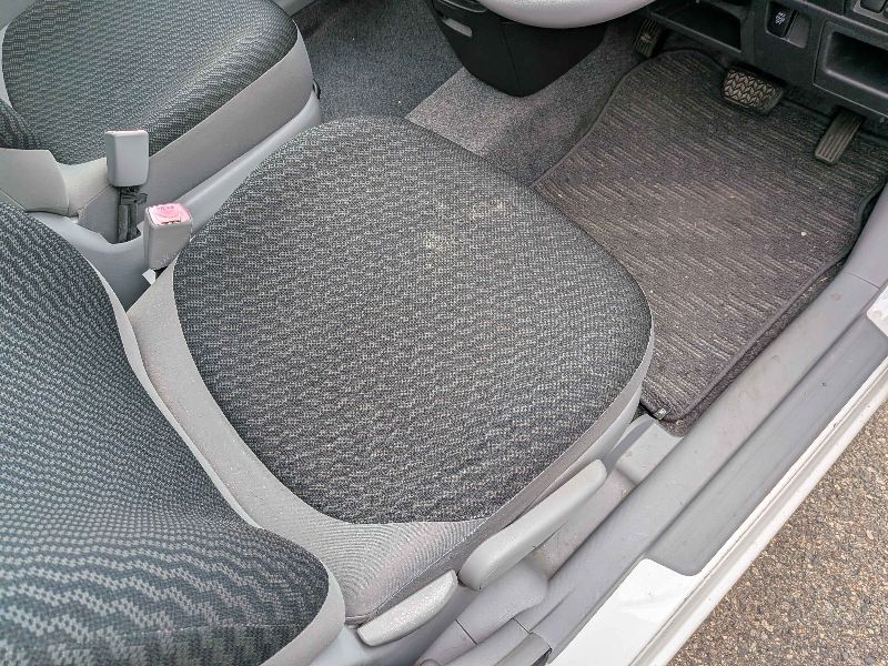  31387  TOYOTA SIENTA  2009  