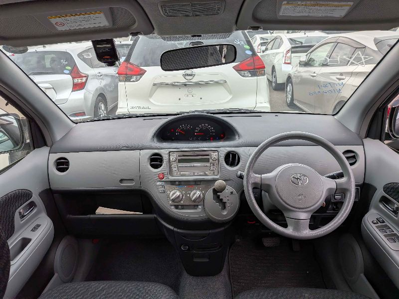  31387  TOYOTA SIENTA  2009  