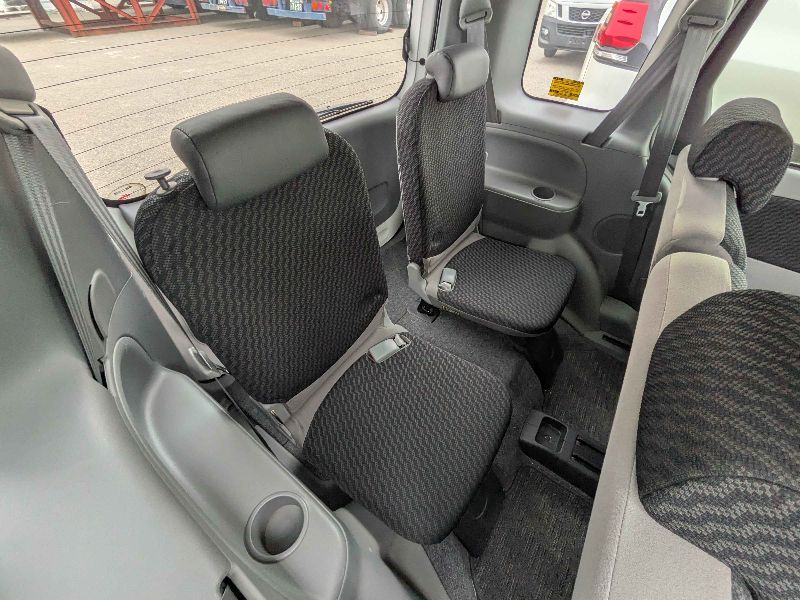  31387  TOYOTA SIENTA  2009  