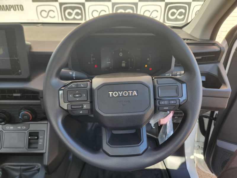  31388  TOYOTA HILUX TRAVO SINGLE CAB  2025  