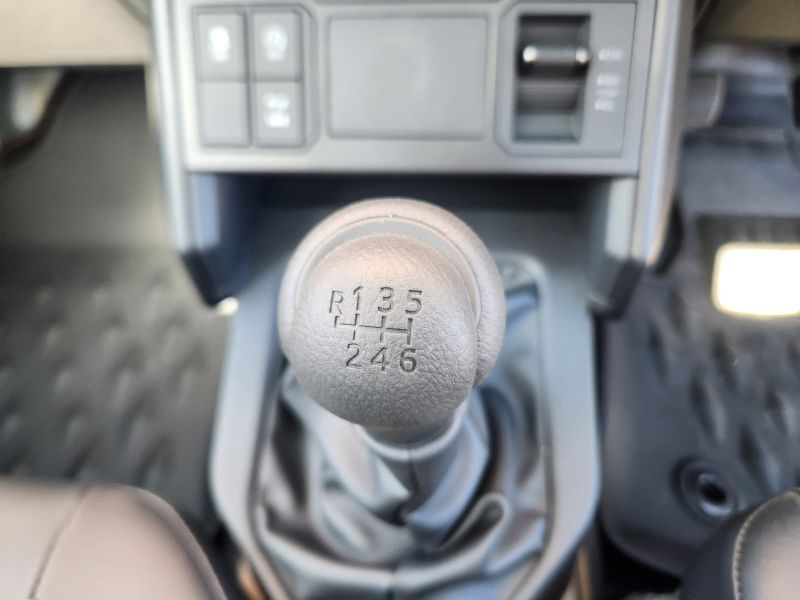  31388  TOYOTA HILUX TRAVO SINGLE CAB  2025  