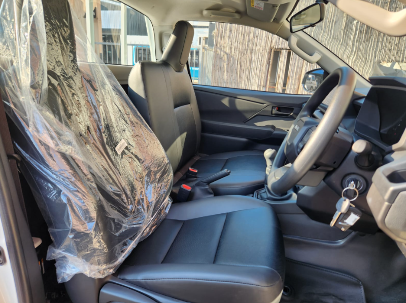  31389  TOYOTA HILUX TRAVO SINGLE CAB  2025  