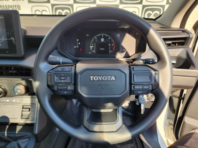  31389  TOYOTA HILUX TRAVO SINGLE CAB  2025  