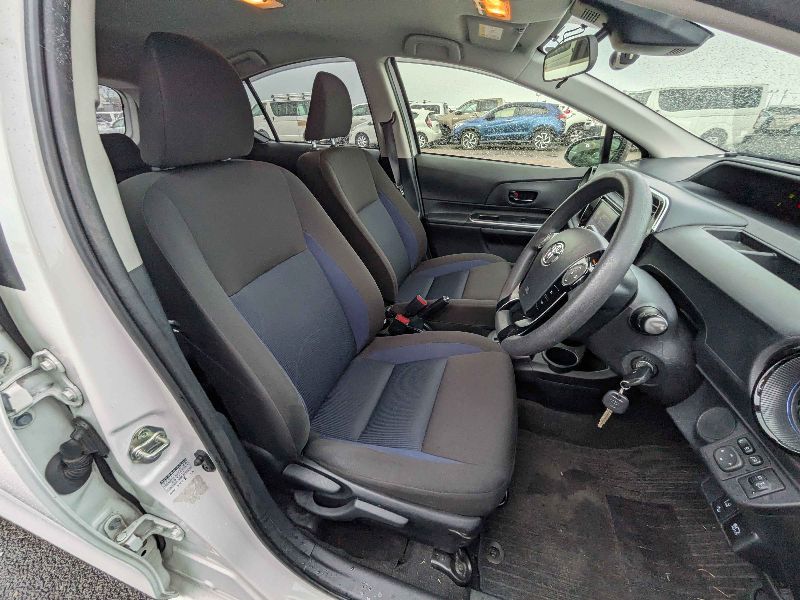  31395  TOYOTA AQUA  2018  