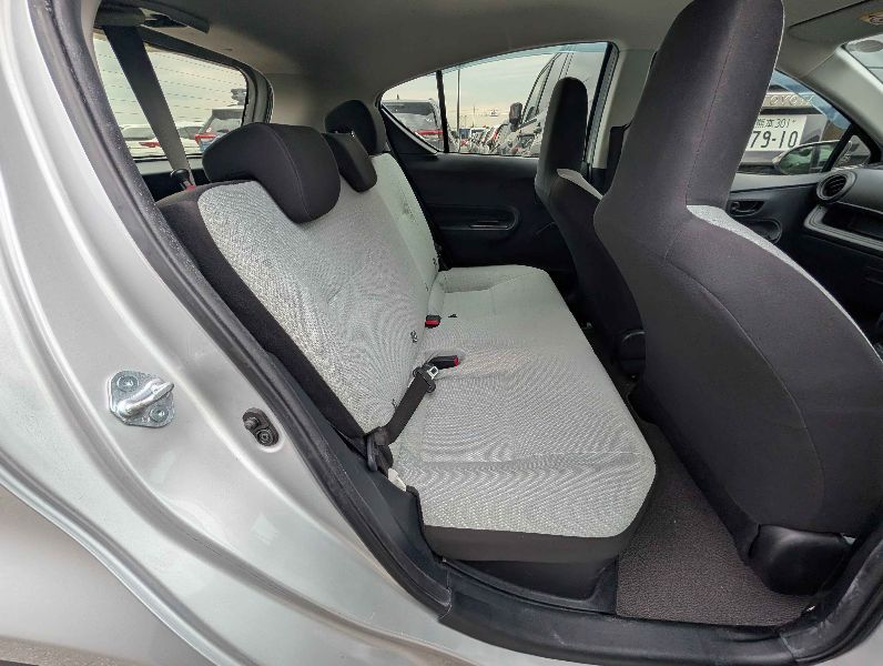  31396  TOYOTA AQUA  2017  