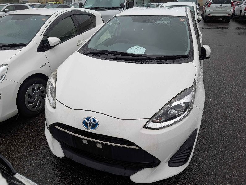 31399  TOYOTA AQUA  2018  