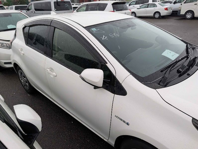  31399  TOYOTA AQUA  2018  