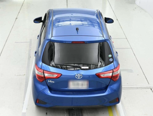  31411  TOYOTA VITZ  2017  