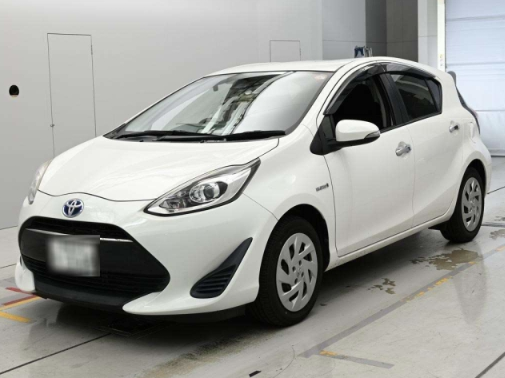  31414  TOYOTA AQUA  2018 