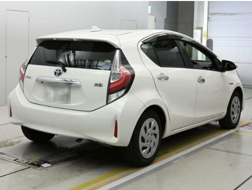  31414  TOYOTA AQUA  2018  