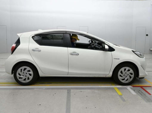  31414  TOYOTA AQUA  2018  