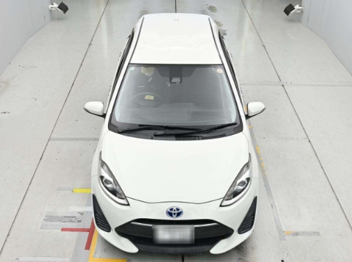  31414  TOYOTA AQUA  2018  