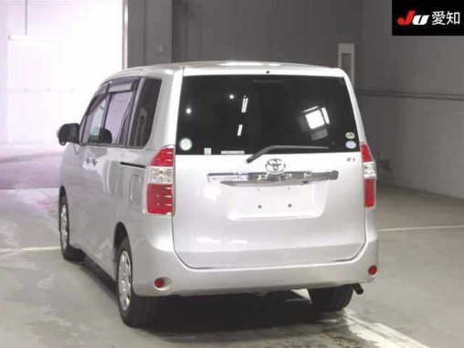  31422  TOYOTA NOAH  2009  