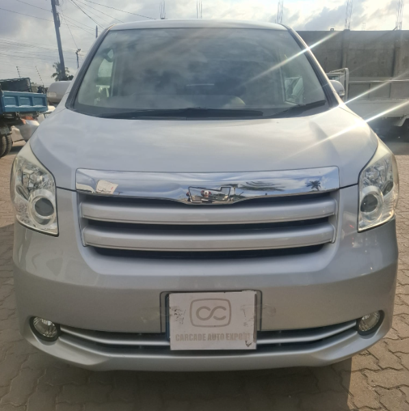  31422  TOYOTA NOAH  2009  