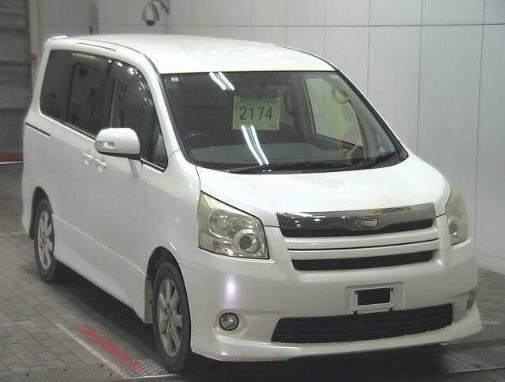  30646 TOYOTA RAUM  2004  