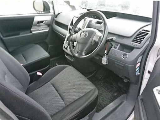  31432  TOYOTA NOAH  2009  
