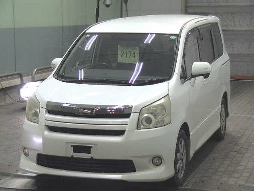  31432  TOYOTA NOAH  2009  