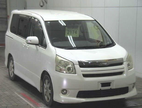  31432  TOYOTA NOAH  2009  
