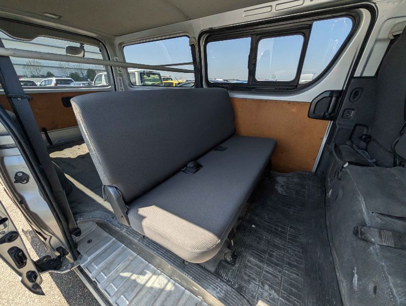  31436  TOYOTA HIACE  2017  