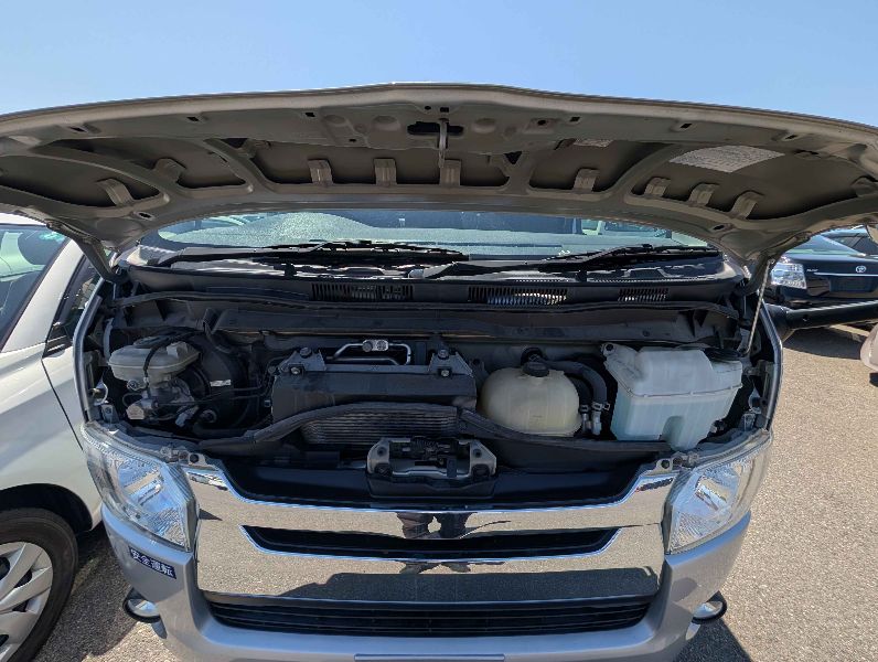 31436  TOYOTA HIACE  2017  