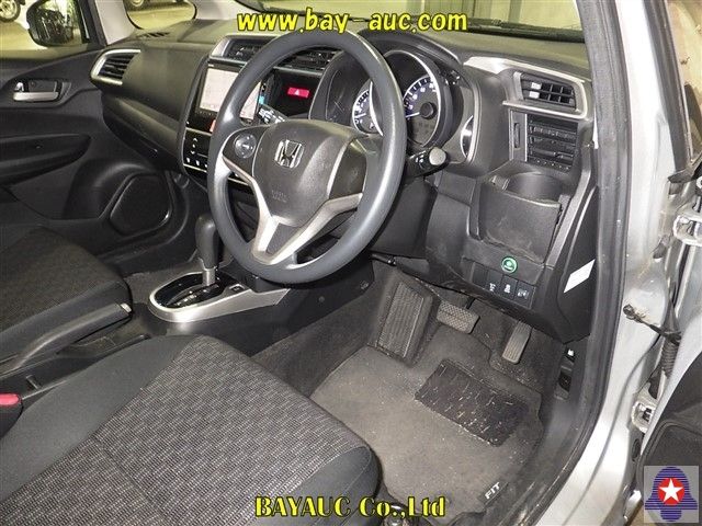  31437  HONDA FIT  2017  