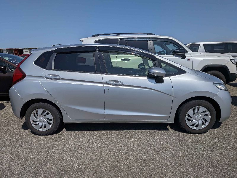 31437  HONDA FIT  2017  
