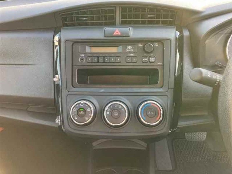  31440  TOYOTA COROLLA AXIO  2016  