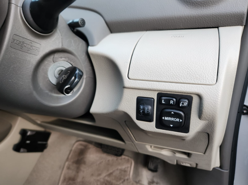  31445  TOYOTA BELTA  2010  
