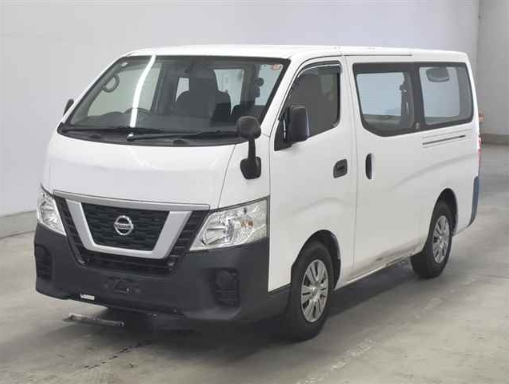  31446  NISSAN CARAVAN  2018  