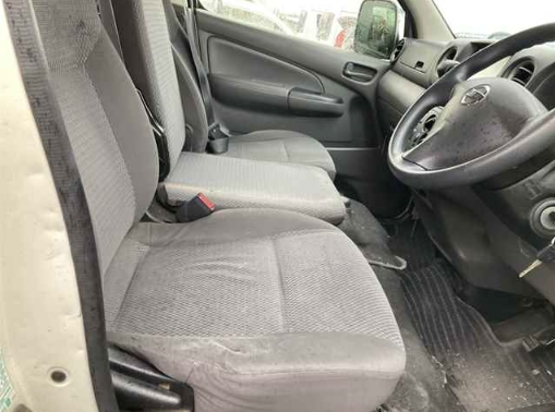  31446  NISSAN CARAVAN  2018  