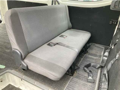  31446  NISSAN CARAVAN  2018  